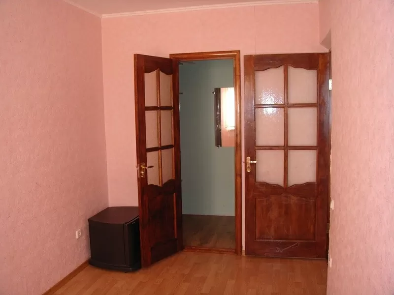 Продам  2-комнатную квартиру 2