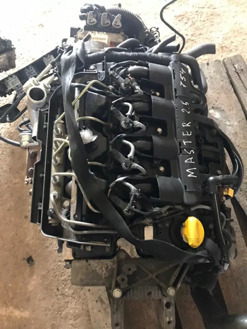 Двигатель на Renault Master 2.5. DCI G9U754 2
